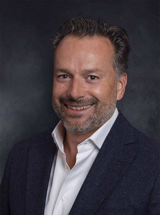 Alexander E. Kunz is a member of the management board of Union Swiss Brokers Holding AG, a registered intermediary and works in Burgdorf.