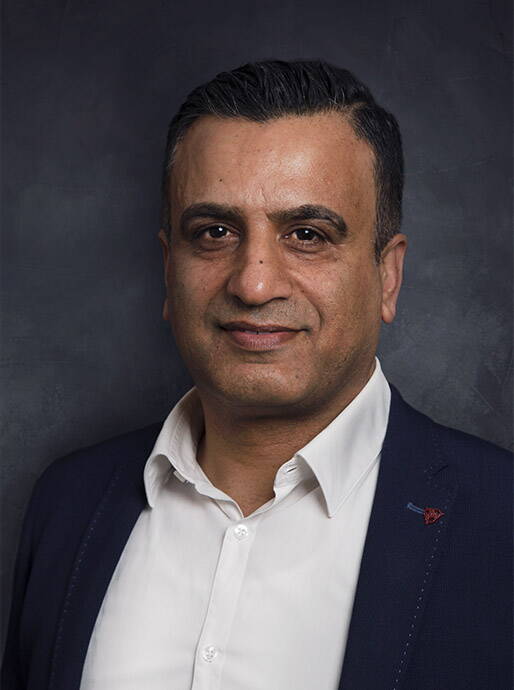 Shakeel Ahmed is an insurance advisor at Union Swiss Brokers Holding AG, a registered intermediary and works in Bümpliz.