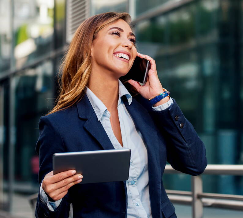 Maintaining a large network can open up a range of unexpected opportunities. Making use of the resulting synergies is the key to success, and we can provide you with the tools you need.
