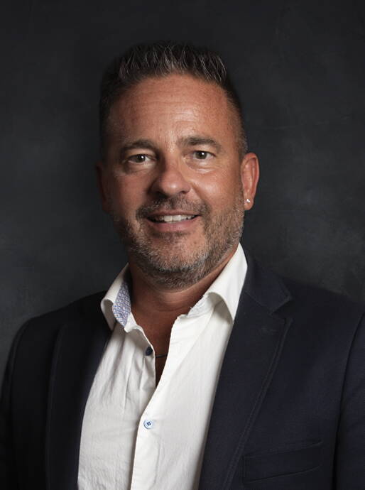 Mike Anklin, direttore dell'agenzia PRO VITA AG Thun, è consulente assicurativo di Union Swiss Brokers Holding AG, intermediario registrato e opera a Thun.